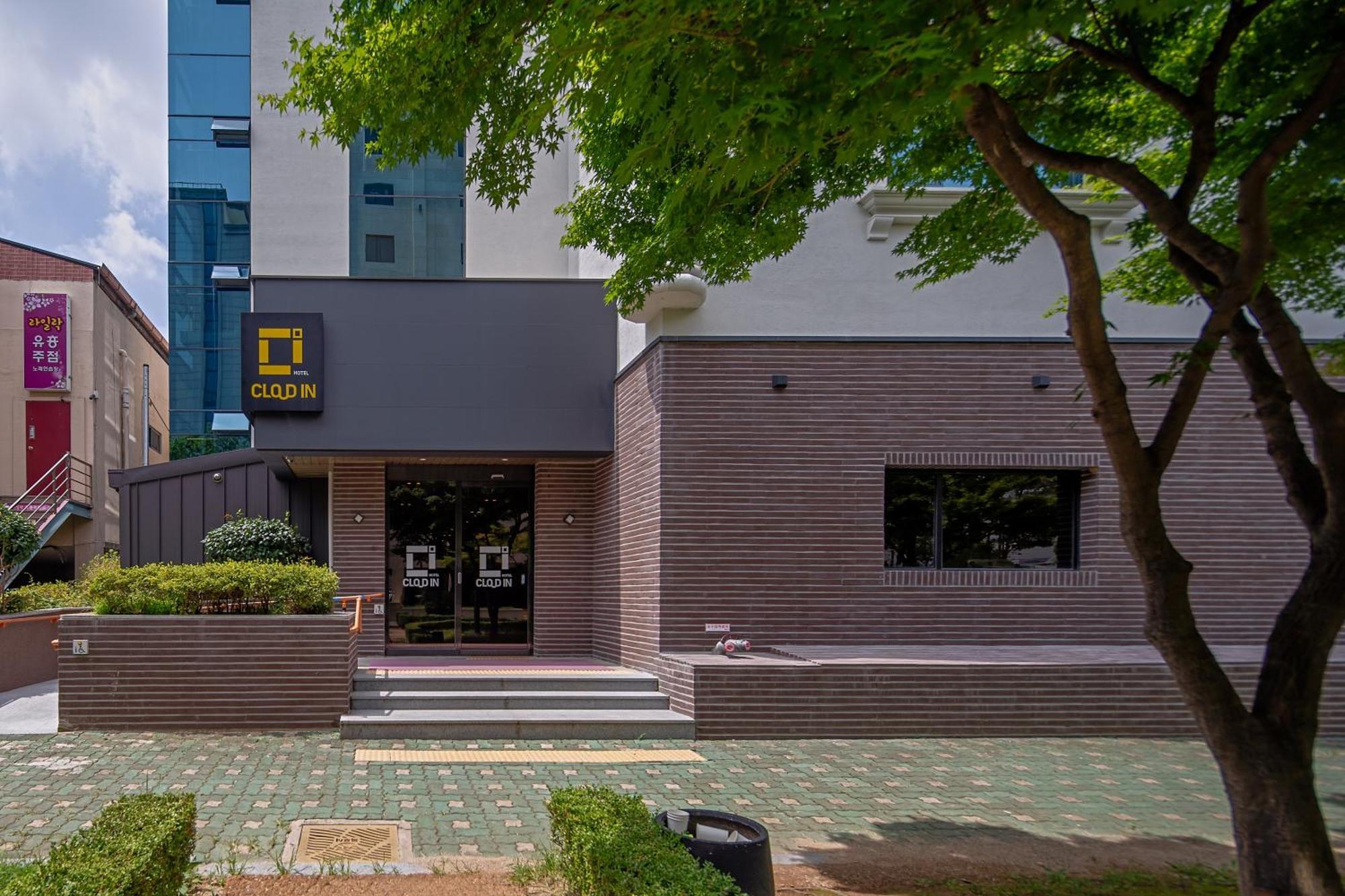 Cloud In Hotel Mokpo Peace Square ภายนอก รูปภาพ