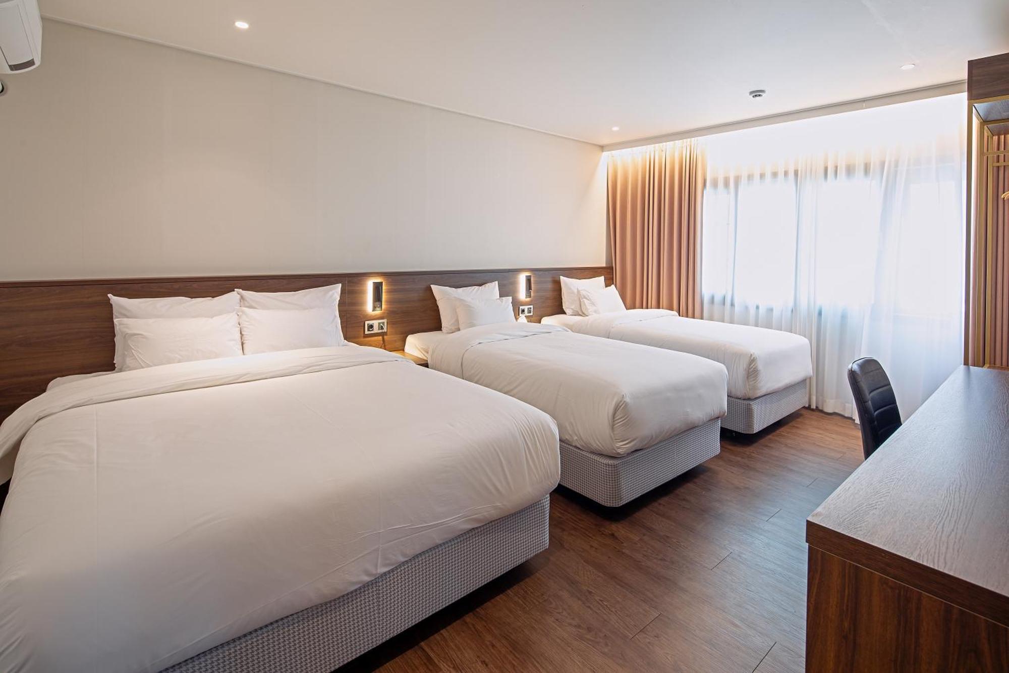 Cloud In Hotel Mokpo Peace Square ภายนอก รูปภาพ