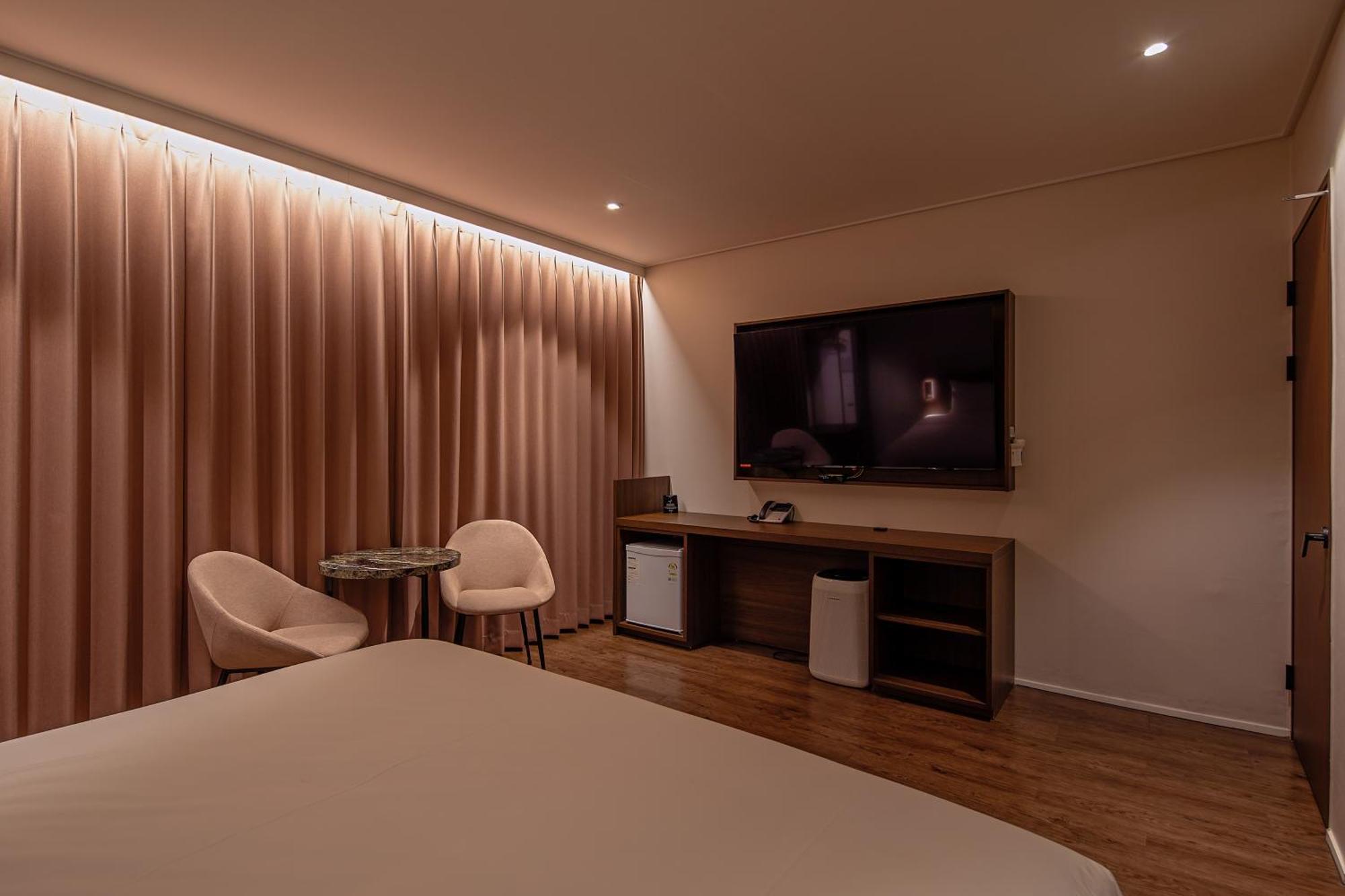 Cloud In Hotel Mokpo Peace Square ภายนอก รูปภาพ
