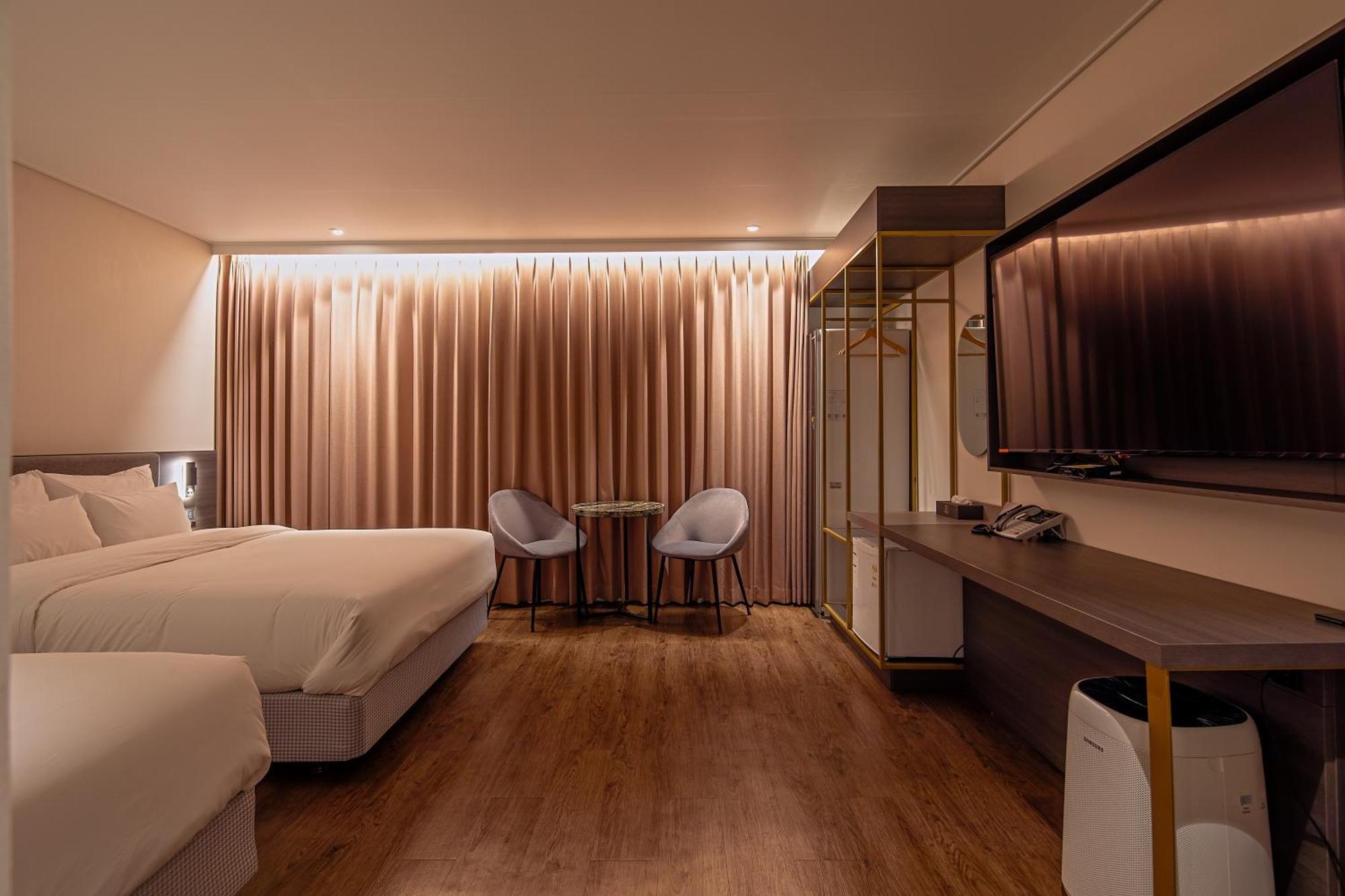 Cloud In Hotel Mokpo Peace Square ภายนอก รูปภาพ