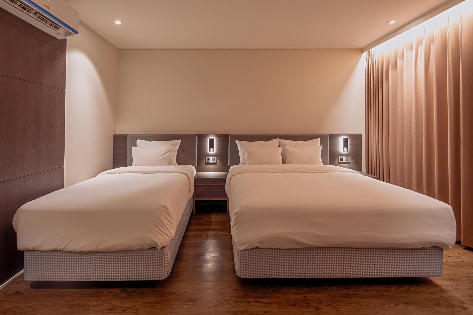 Cloud In Hotel Mokpo Peace Square ภายนอก รูปภาพ