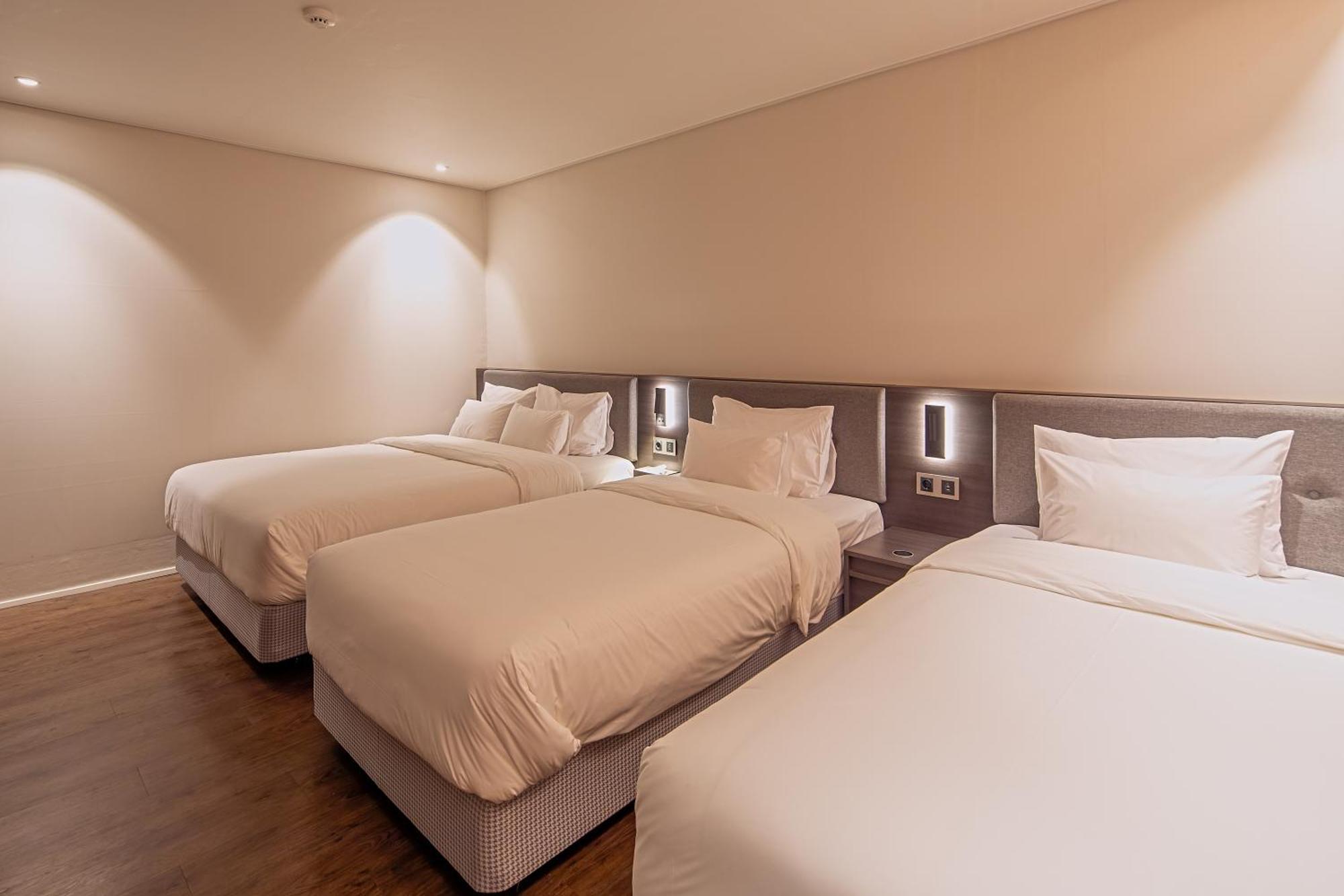Cloud In Hotel Mokpo Peace Square ภายนอก รูปภาพ