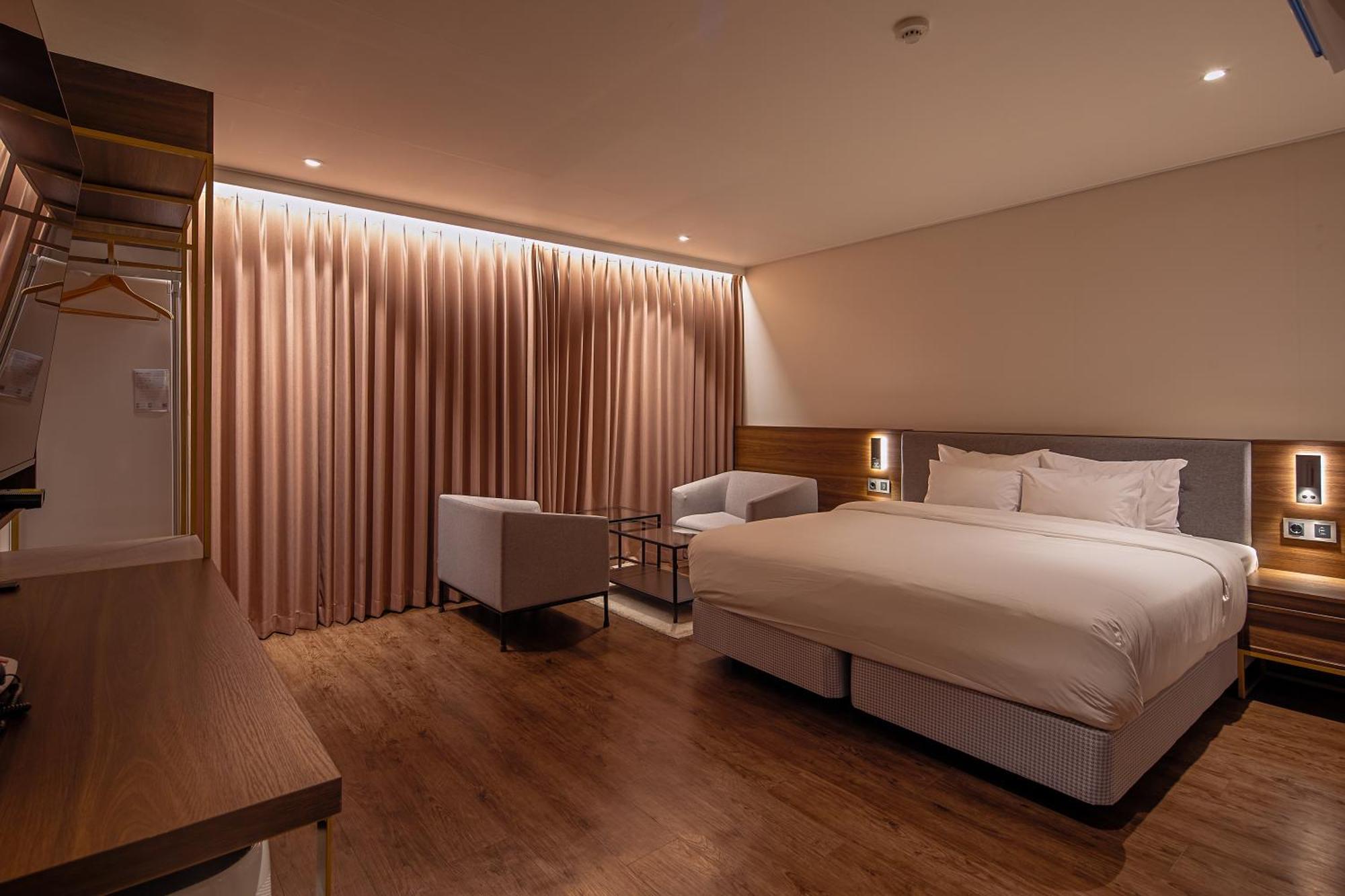 Cloud In Hotel Mokpo Peace Square ภายนอก รูปภาพ