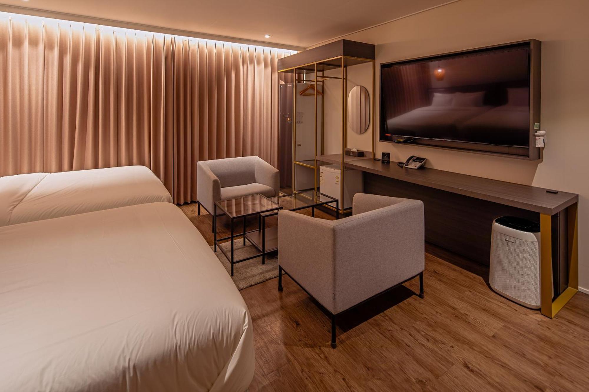 Cloud In Hotel Mokpo Peace Square ภายนอก รูปภาพ