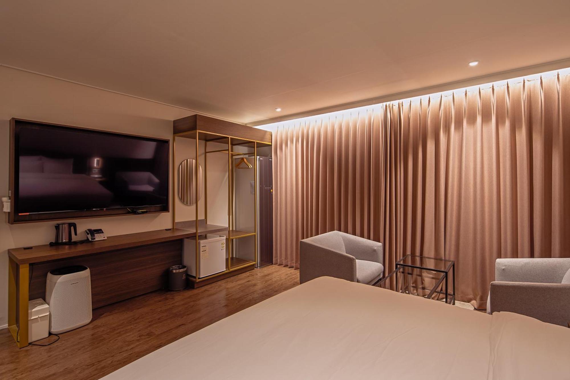 Cloud In Hotel Mokpo Peace Square ภายนอก รูปภาพ